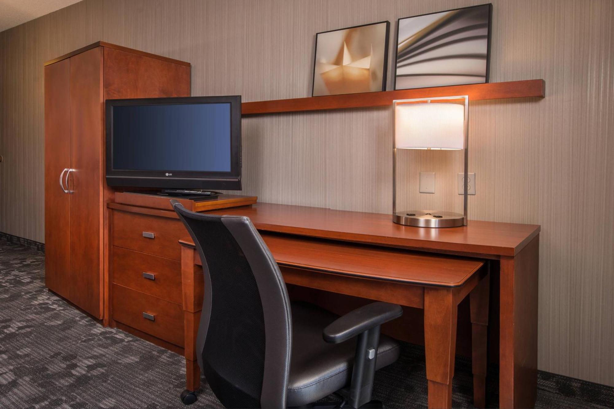 Courtyard By Marriott Dulles Airport Chantilly Εξωτερικό φωτογραφία